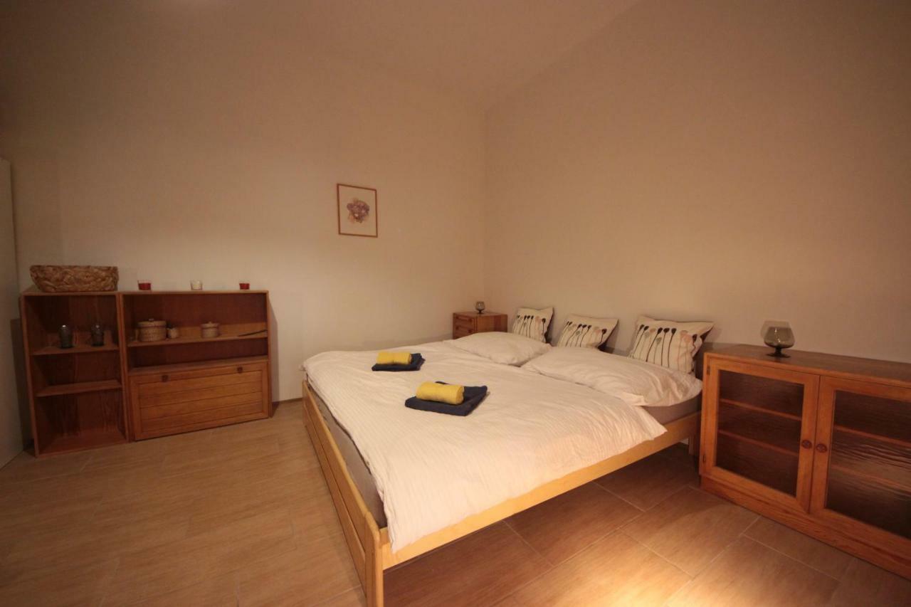 Gallery Apartment Prag Exteriör bild