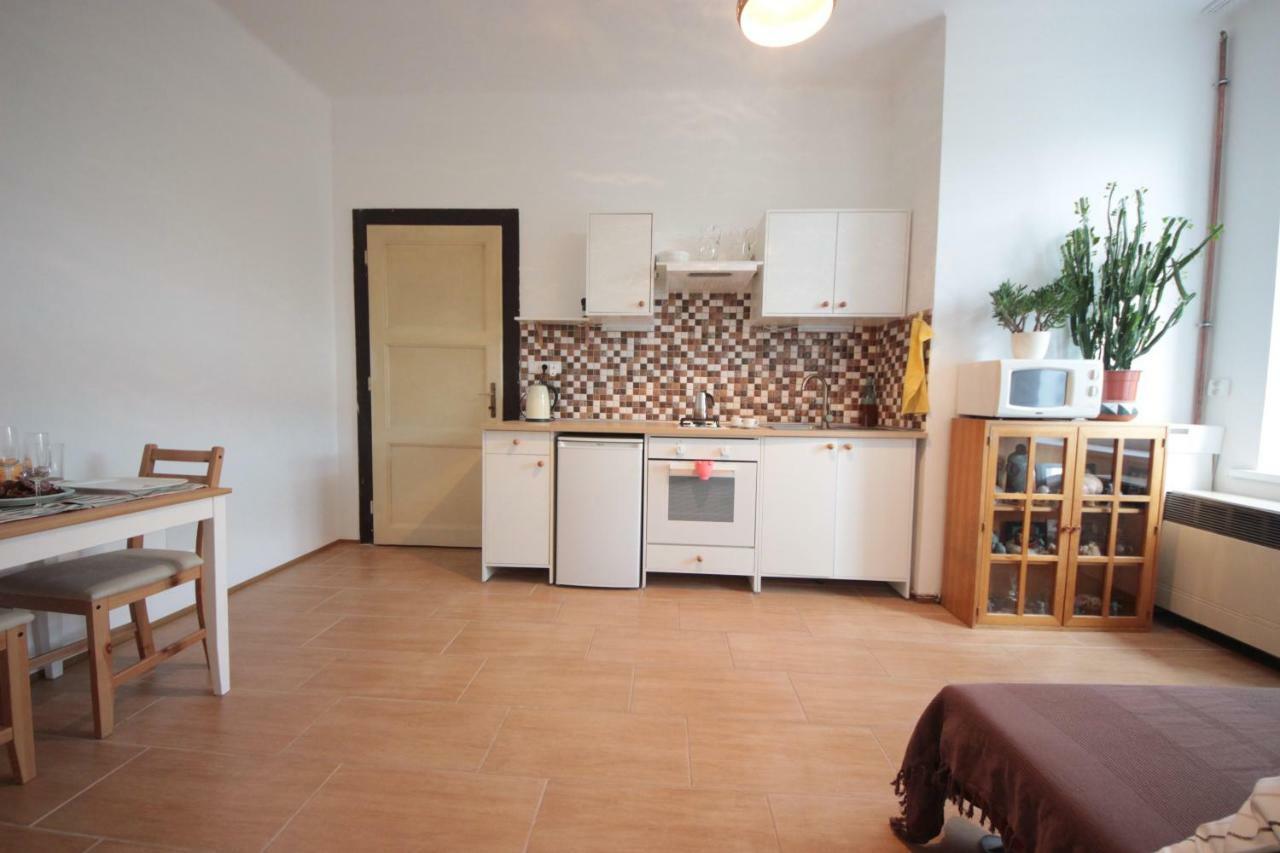 Gallery Apartment Prag Exteriör bild